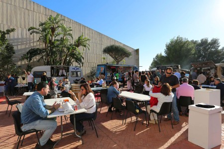 Zona Food Truck en 16ª Feria del Vino y Alimentación Mediterránea - Torremolinos